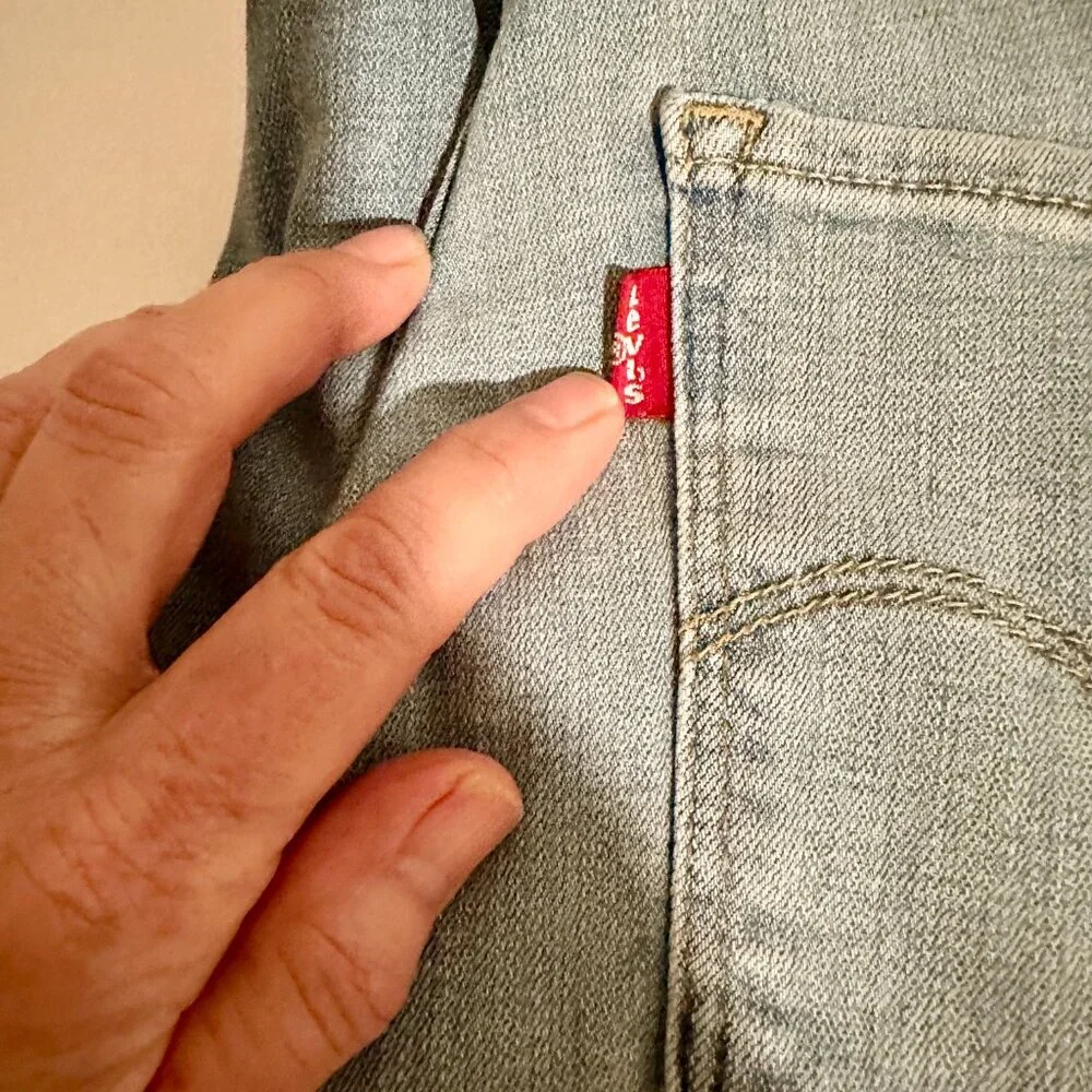 Levis elevate your
